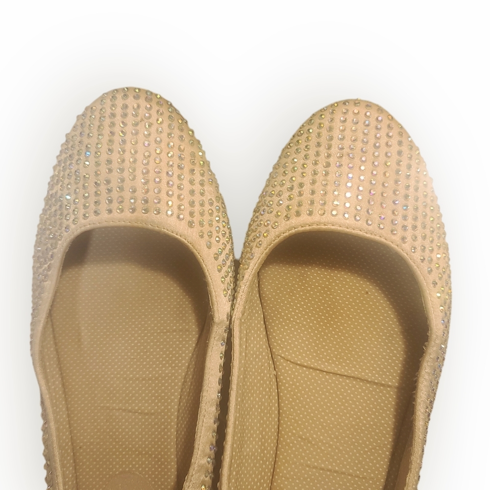 Madden Girl Iridescent Rhinestones Gold Flats Size 8.5 - Picture 3 of 7
